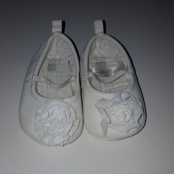 Carter's Other - Baby crib shoes.